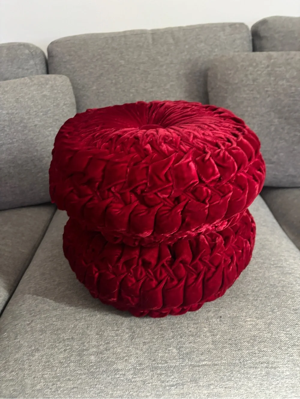 Vintage Red Velvet Round Throw Pillow - Home Holiday